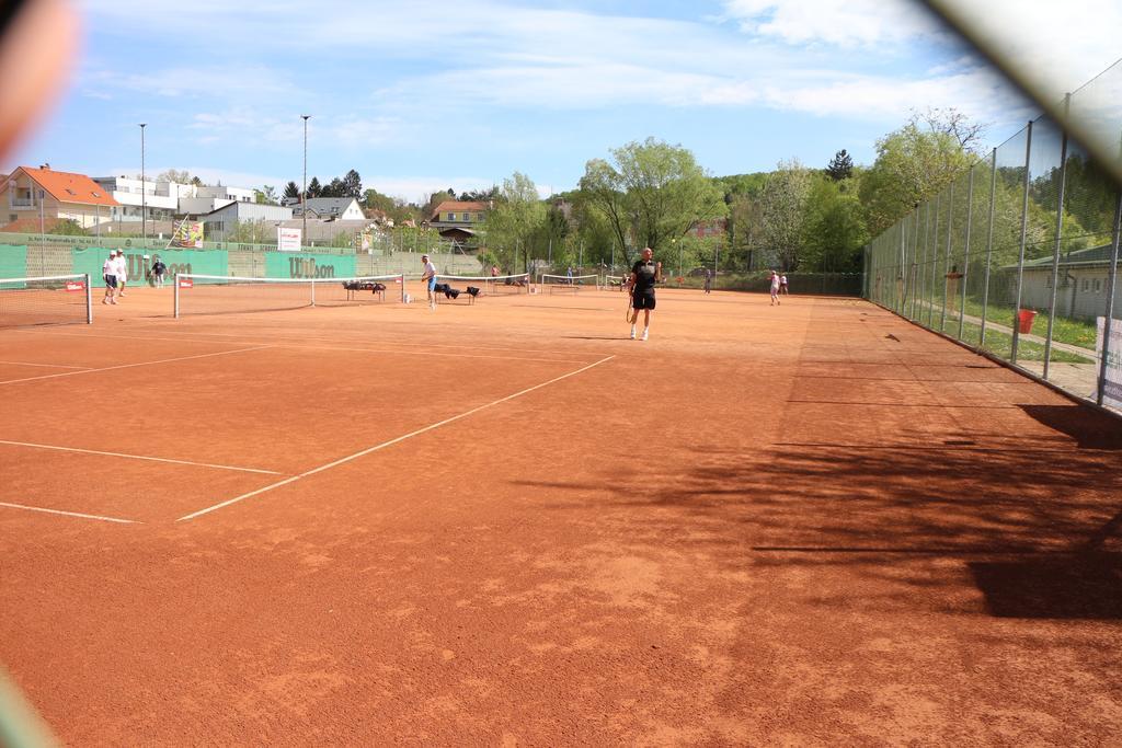 Centercourt Hotel Graz Exterior foto